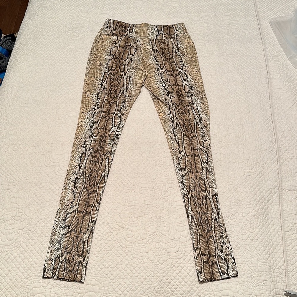 INC International Concepts Faux Snake Skin Spandex Legging Size Small